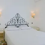 Aurora 4*