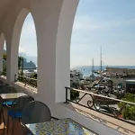 Aurora Hotel