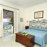 Aurora Hotel