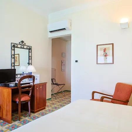 Hotel Aurora