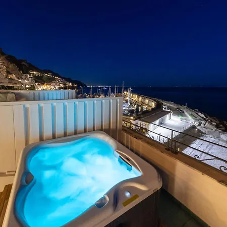 Hotel Aurora 4*