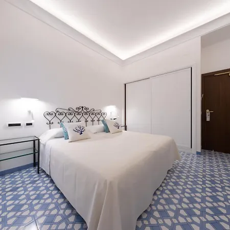 Aurora 4* Amalfi