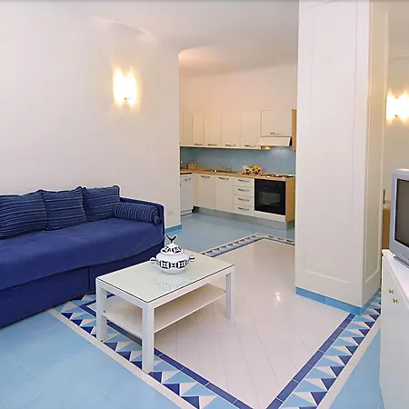Aurora 4*