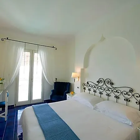 Aurora Amalfi